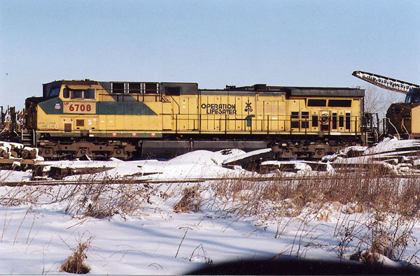 094.jpg - C&NW unit on the north leg of the Bain wye, January 2008.